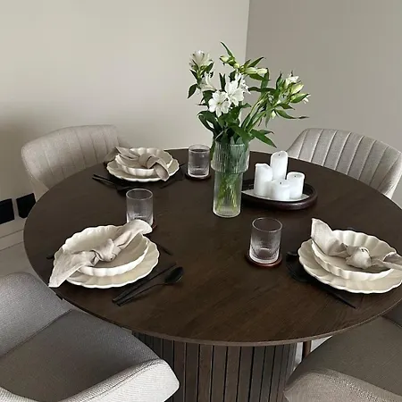 Elegant In Bergen- Private Outdoor Patio And Free Parking Μπέργκεν